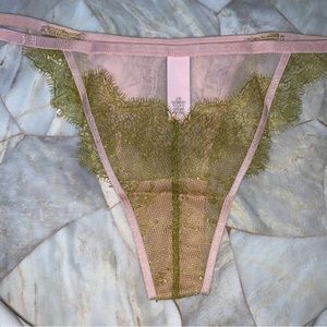 LUXE LINGERIE Eyelash Lace Itsy Panty Thong Cheeky